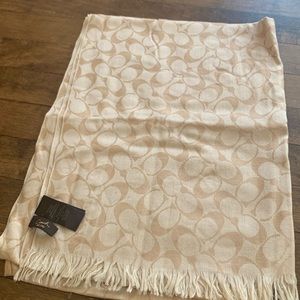 COPY - Coach signature scarf in Tan